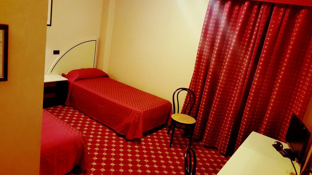 Hinterland Hotel Quartu Sant'Elena Værelse billede